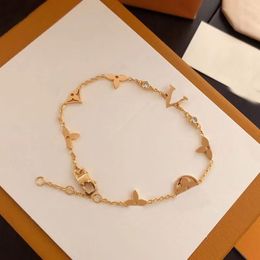 Classic Bracelets Bangle 18K Gold Plated Stainless steel Flower Letter Pendants Lovers Gift Wristband Cuff Chain Women Bracelet for Birthday Gifts nice kk
