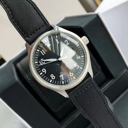 New classic men's watch new upgraded pilot series, memory of an era, a watch story. Simple business design, watch size 40mm