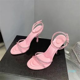 Designer 2023 Summer Ankle Strap Crystal Sandals Women's Sandals Black Pink Luxury Designer Rhinestone High Heels Fashion Versatile