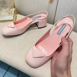 Luxury Womens Sandals Designer Patent leather Slippers Candy Colour Shoes Triangular logo decoration Slides Outdoor Beach Sandal Summer Lady Shoes With Box