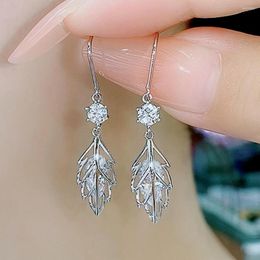 Dangle Earrings Huitan Exquisite Leaf Hanging Women Silver Color Luxury Crystal CZ Temperament Elegant Lady Accessories Trendy Jewelry
