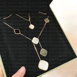 2023 Fashion Vintage 4/Four Leaf Clover Necklace Elegant Six Clover Classic Bracelet Necklace Women's Jewelry Pendant High Quality 08