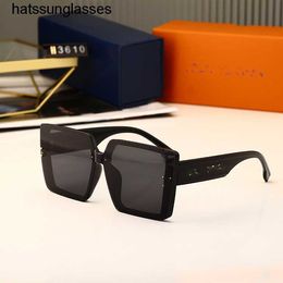 2023 New Women's Framed Sunglasses Overseas Sunglasses Net Red Shade Large Frame UV Resistant Glasses two for one