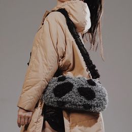 Evening Bags Unique Designer Plush Messenger Bag Female Cute Panda Armpit High Quality Fashion Women Purse And HandbagsEvening