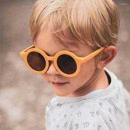 Sunglasses 2023 Arrival Children Round Frame Small Cut Sun Glasses Boy Grils Jelly Colour 13 Colours UV400