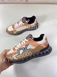 2023 Hot Luxurys Designer Sneakers Calfskin Casual Shoes Reflective Shoes Leather Trainers All-match Stylist Sneaker Leisure Shoe
