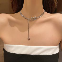 Chains Necklace Letter B Stainless Steel Web Celebrity Cold Wind Contracted Temperament Short Collarbone Chain Woman