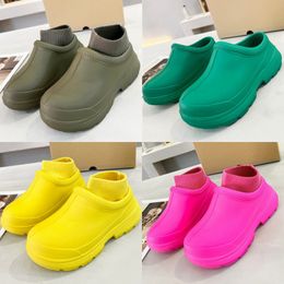 Ultra-light foam running shoes classic designer shoes fashion women's platform shoes anti-slip sneakers pure cotton thermal socks boots wear-resistant casual shoes