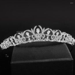 Hair Clips YYSUNNY Elegant Wedding Headpiece For Women Crystal Flower Tiaras And Crowns Accessories Birthday Crown Cake Topper Jewelry