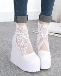 Nuevos zapatos de boda de encaje blanco plateado, tacones de cuña con plataforma, zapatos de tacón alto a la moda para mujer, zapatos de primavera y otoño con punta cerrada, talla 2014 34 a 31480994