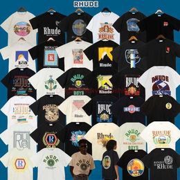 Tasarımcı Moda Giyim Tees Tshirt Versiyonu Rhude Trendy American Loose Fitting Pamuk Kısa Kollu Eşleşen Çift Kıyafet American High Street Tshirt Is Sweet