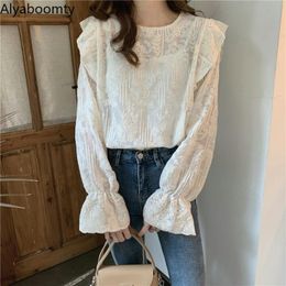 Women's Blouses & Shirts 2023 Korean Ulzzang Spring Autumn Women Lace Top O Neck Floral Embroidery Female Blouse Long Sleeve Elegant Apricot