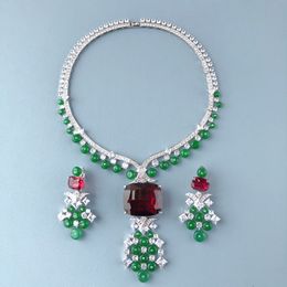 Designer Collection Party Choker Necklace Stud Earrings Women Lady Tassels Inlay Zircon Diamond Synthetic Ruby Big Pendant Green Beads Chain Jewellery Sets