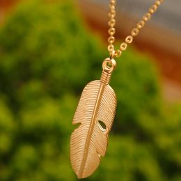 personalized design simple pendent necklace bohemian retro elements collarbone chain feather tassels shape jewelry pendant necklace valentine's day 01