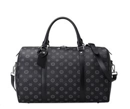 Designer fashion duffel bags luxury men female travel bags pu leather handbags large capacity holdall carry on luggage Luxury designer bag