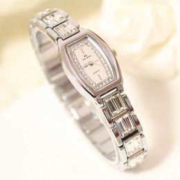 2022 Famous Brand Diamond Gold S Dress Square Small Dial Wristwatch Relario Women's 2023 G230529