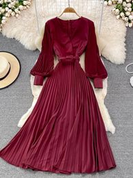 Casual Dresses Spring Autumn Vintage Women Pleated Long Dress With Belt Purple/Yellow/Beige Vestidos Elegant V-Neck Lantern Sleeve Maxi Robe