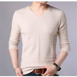 Men's T Shirts 2023 Autumn Fashion T-shirt Sweater V-Neck Slim Fit Knittwear Mens Long Sleeve Pullovers Tshirts Men Fitness Pull Homme