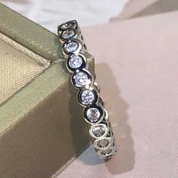 Band Rings Huitan Silver Colour Women Thin Rings with Round CZ Stone Simple Exquisite Girl Finger-rings Daily Wear Fashion Versatile Jewellery AA230529