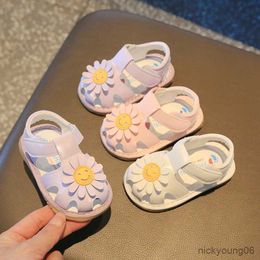 Sandals Baby Girls Sandals 2023 Summer Kids Cute Flower Beach Sandals Children Soft Sole Hollow Out Breathable Princess Toddler Shoes R230529