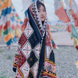 Scarves Cotton Shawl Female Outside Take Northwest Qinghai Lake Xinjiang Tibet Travel Wear Sunscreen Big Cape Ethnic Scarf C798