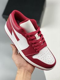 2022s Original 1s Basketball Shoes Men Women 1 Low Cardinal Red White Light Curry Lifestyle Outdoor Designer Sneakers