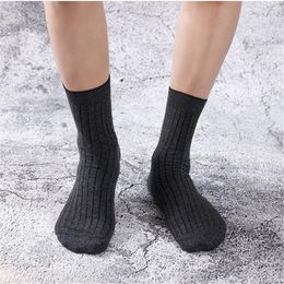 Men's Socks 5 Pairs/Men's Brand Wicking Comfort Breathable Casual Sports Business Dress Men Combed Cotton Solid Long White Sock