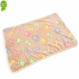 New Pets Breathable Bed Mats Coral Velvet Dog Pet Blankets For Cat Rest Dog Pet Cat Soft Blankets For Small Large Dogs Cats