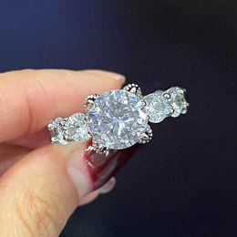 Band Rings Huitan Crystal Cubic Zirconia Rings for Women 2022 Trend Wedding Bands Bridal Rings Luxury Female Finger Accessories New Jewellery AA230529