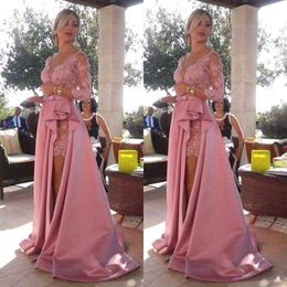 2023 Sexy Prom Dresses Pink Deep V Neck Lace Appliques Crystal Beads Long Sleeves Side Split A Line Satin Evening Party Gowns Special Occasion Wears