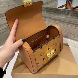 LuxurysFashion Round Barrel Wallets Designers Tote Bags Mini Crossbody Bag Womens Handbags Card Holder Handbag ShoulderWallet