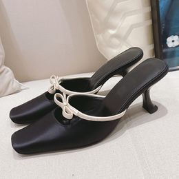 Flat bow silk black and white Colour matching temperament high-end womens slippers 2023 summer indoor and outdoor sandals designer sandals Sizes 35-41 +box