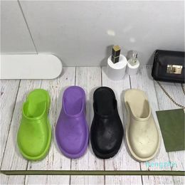 Perforated Designer Sandals Platform Slide Hollow Pattern Slippers Transparent Materials Sandal Rubber Flats Slipper Flip Flops