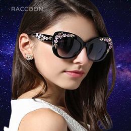 Sunglasses Rose Fancy Decorative Eyewear Fashion Retro Design Flower Sunglasses Women Vintage Metal Pink Flores Cat Eye Fiori Sun Glasses L230523