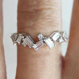 Band Rings Huitan Irregular Shape Female Finger Rings with Crystal CZ Simple Stylish Women Accessories Daily Wear Party Statement Jewellery AA230530