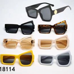 Designer-Sonnenbrillen für Männer, Frühling und Sommer, neue superheiße europäische und amerikanische Stil-Augenbrauen-Picking-lustige Sonnenbrillen, weibliche Persönlichkeit, unregelmäßige Größe