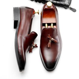 Genuine Leather Mens Tassel Loafer Shoes Luxury Black Burgundy Slip On Wedding Dress Shoes Party Formal Oxford Shoes For Men