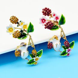 Women Design Picking Fruits Squirrel Brooches For Women Lovely Animal Casual Party Office Brooch Pin Gifts