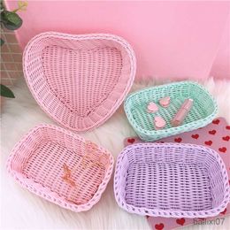 Basket Sweet Colour Princess Cute Heart Shape Weaving Basket Photo Props Home Storage Decoration Basket Nordic Storage Fruit Basket