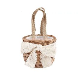 Handbags Kids Mini Handbag Cute String Bags for Girls Straw Basket Tote Lace Bowknot Hand Bags Handmade Baby Beach Rattan Bucket Bag 230530