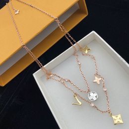 Elegant high-end letter necklaces designed by designers, brand declaration necklaces, and women's party gifts