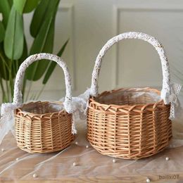 Basket Flower Basket Lace Design Ornamental with Handle Picnic Foods Storage Basket for Home