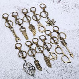 Keychains Leaves Feather Key Chain Cute Girl Brass Decor Men Women Keychain Bag Pendant Charm Creative KeyRing Lovers Gift Jewelry