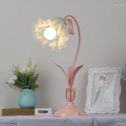 Table Lamps Retro Flower Led Floor Romantic Bed Room Beside Light Kids Children Gift Study Reading Lights Home Decoration