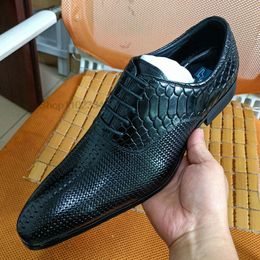 Black Snake Pattern Oxford Shoes Men Brogues Shoes Lace Up Formal Shoes Genuine Leather Wedding Business Men Luxury Dress Shoes