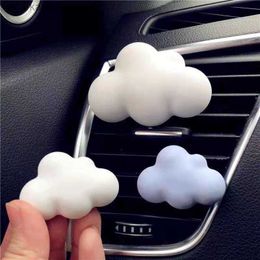 New Car Air Conditioning Air Outlet Cloud Aromatherapy Decoration Solid Perfume Lasting Light Fragrance Cute Creative Ornaments L230523