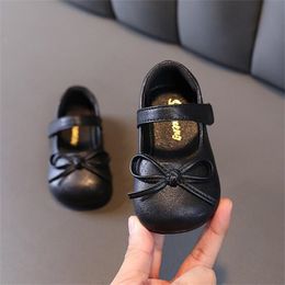 New Girls' Princess Shoes Children's Sneakersl Shoes Spring and Autumn Girls' Bowknot Soft Sole Leather Shoes