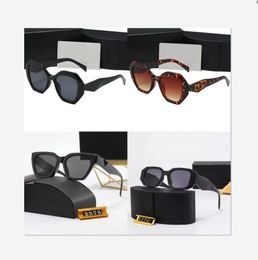 Mens Designer Sunglasses Outdoor Shades Classic Eyeglasses Fashion Lady Sun glasses for Women Luxury Eyewear Mix Color Optional Triangular signature Glasses