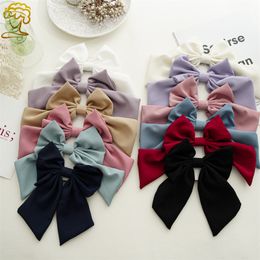 Fashion blogger designer jewelry Headwear New Elegant temperament hair curling Style Hair Clip Knot Bow Knot Women's Fabric Spring Clip Hair Clip Wholesale FQ42
