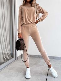 Tracksuits Winter Velvet Sweatshirt Two Piece Running Set Casual Long Sleeve Hoodie+Ultra Thin Jogger Sweatpants Women's Track and Field Suit P230531